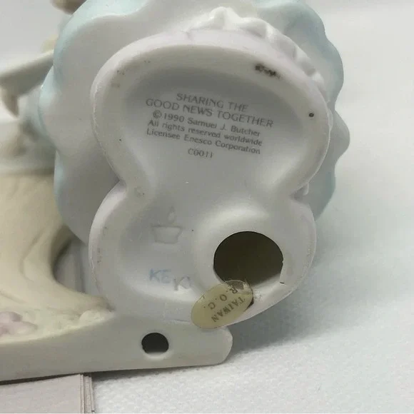 Vintage 1990 Precious Moments Sharing the Good News Together w/BOX - Picture 4 of 5